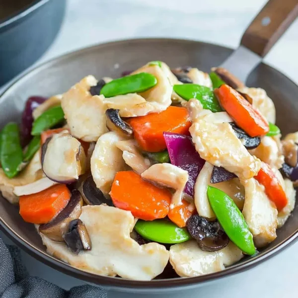 Delicious Moo Goo Gai Pan Stir-Fry