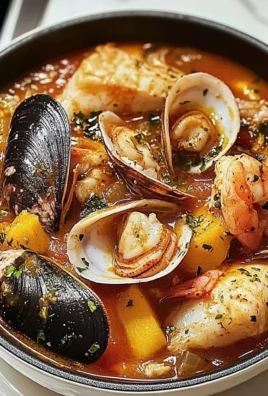 EASY CIOPPINO (SEAFOOD STEW): AN INCREDIBLE ULTIMATE RECIPE