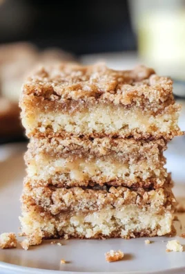 Cinnamon Streusel Blondies