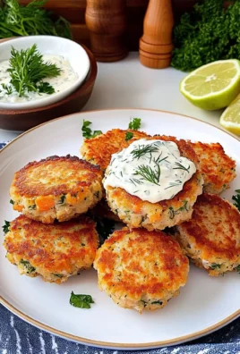 Wild Salmon Cakes With Creamy Dill Sauce