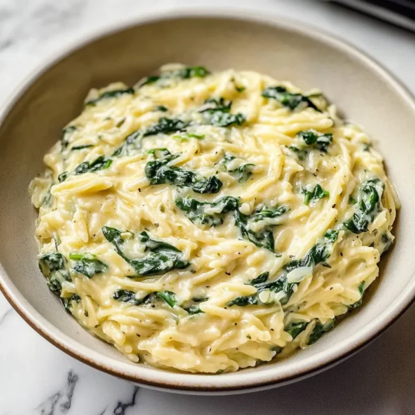 CREAMY GARLIC SPINACH ORZO