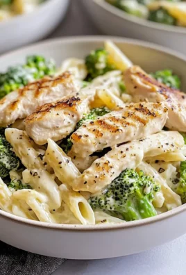 GRILLED CHICKEN BROCCOLI ALFREDO