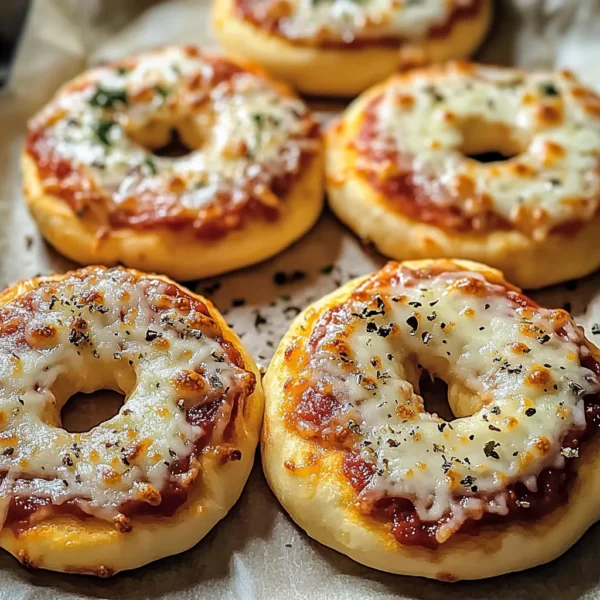 Irresistible Homemade Pizza Bagels Recipe to Savor